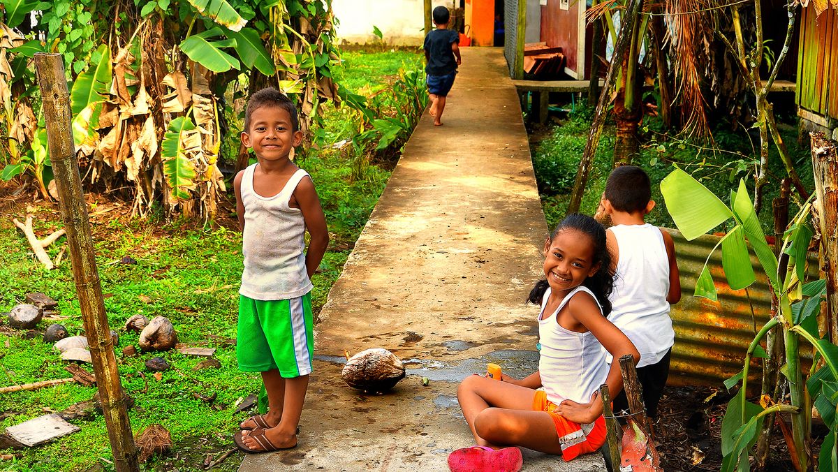 NIÑOS DE TROTUGUERO, COSTA RICA